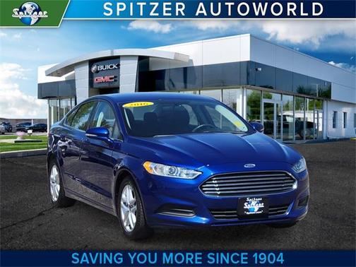 2016 Ford Fusion SE