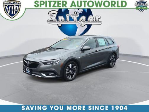 Smoked Pearl Metallic 2018 Buick Regal TourX Essence