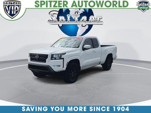 Glacier White 2024 Nissan Frontier SV