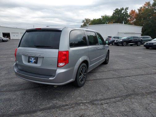 Billet Silver Metallic Clearcoat 2015 Dodge Grand Caravan SXT