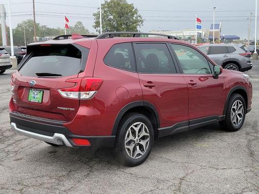 2022 Subaru Forester Premium