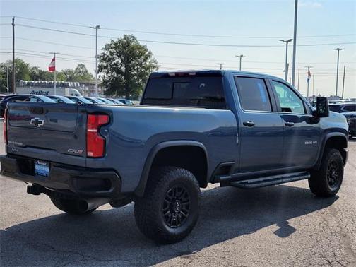 2024 Chevrolet Silverado 2500 4WD Crew Cab Standard Bed ZR2