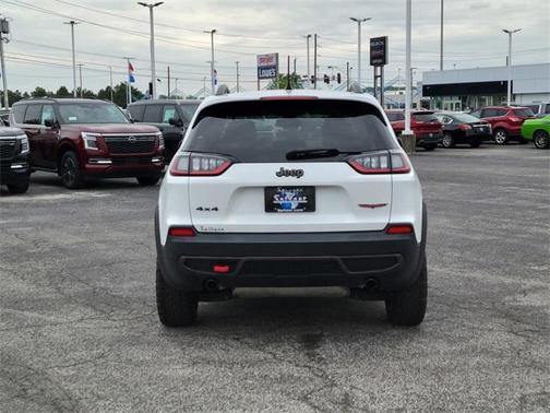 2019 Jeep Cherokee Trailhawk