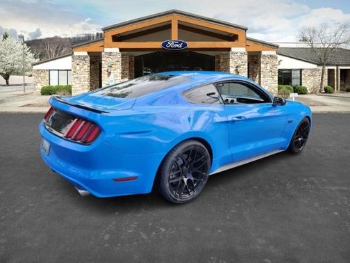 2017 Ford Mustang GT