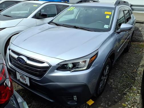 Ice Silver Metallic 2021 Subaru Outback Premium