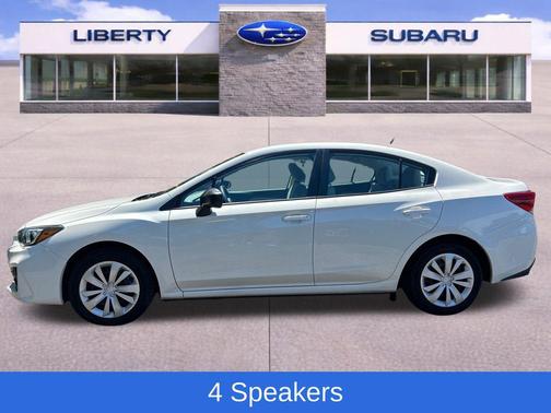 Crystal White Pearl 2017 Subaru Impreza 2.0i