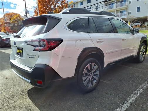 2023 Subaru Outback Touring