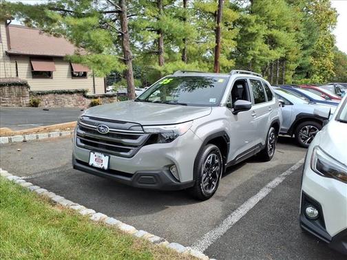 2025 Subaru Forester Premium