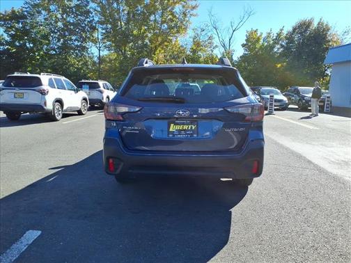 2022 Subaru Outback Base