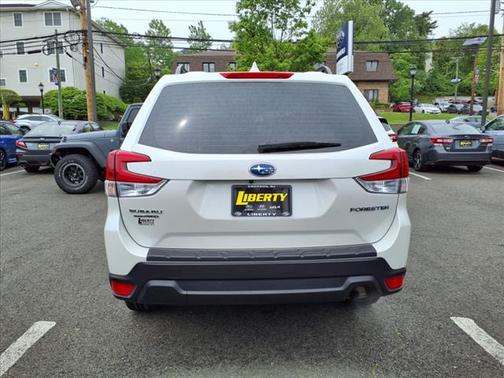 2022 Subaru Forester Base