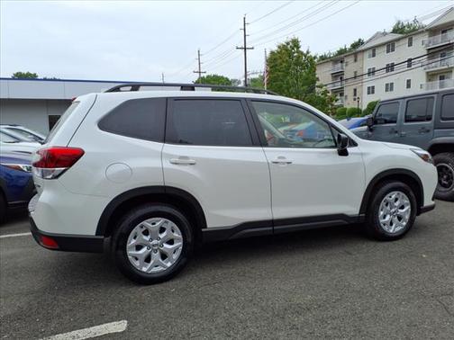 2022 Subaru Forester Base