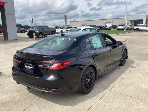 Midnight Black Metallic 2026 Toyota Camry
