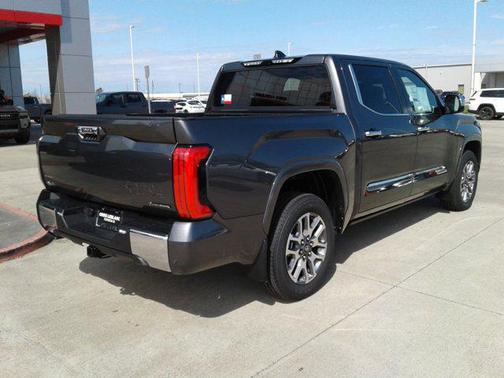 2025 Toyota Tundra Hybrid 1794 Edition