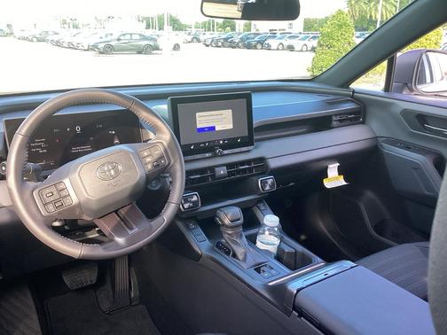 Ice Cap 2026 Toyota RAV4