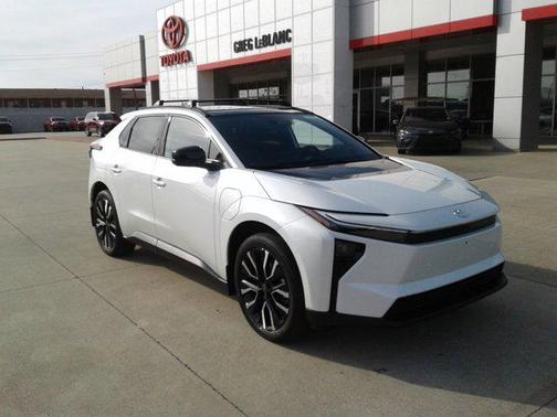 2026 Toyota bZ XLE Plus