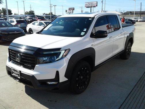 2023 Honda Ridgeline Black