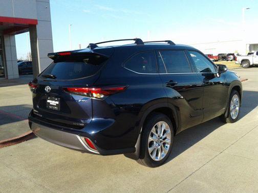 2026 Toyota Highlander Hybrid Limited