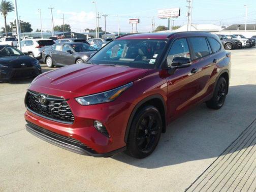2025 Toyota Highlander Hybrid XLE