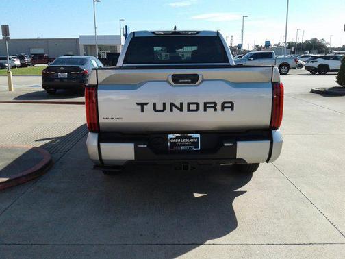 2025 Toyota Tundra SR5