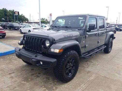 2022 Jeep Gladiator Sport