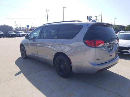 2020 Chrysler Pacifica Launch Edition