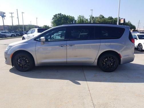 2020 Chrysler Pacifica Launch Edition