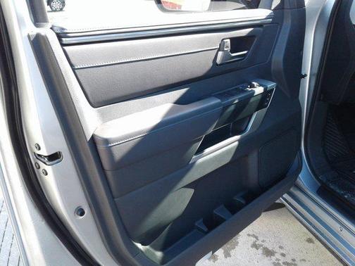 2025 Toyota Tundra Hybrid Platinum