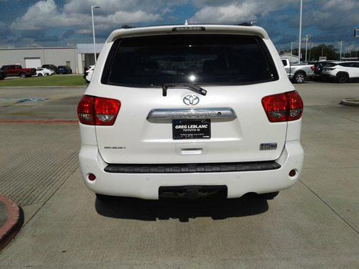2010 Toyota Sequoia Platinum