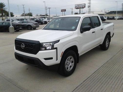 2022 Nissan Frontier S