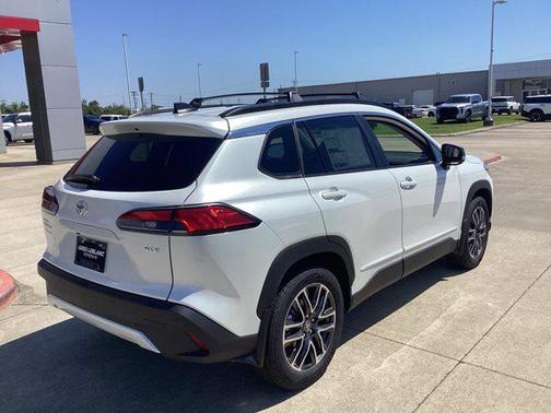 Wind Chill Pearl 2026 Toyota Corolla Cross XLE