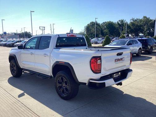 Summit White 2024 GMC Canyon Elevation