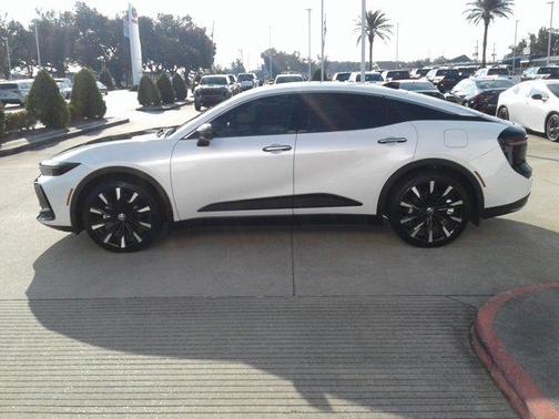 2025 Toyota Crown Platinum