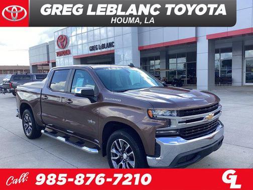 Oakwood Metallc 2019 Chevrolet Silverado 1500 LT