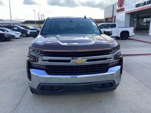 Oakwood Metallc 2019 Chevrolet Silverado 1500 LT