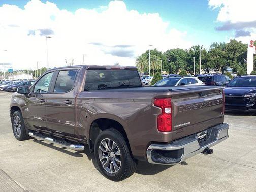Oakwood Metallc 2019 Chevrolet Silverado 1500 LT