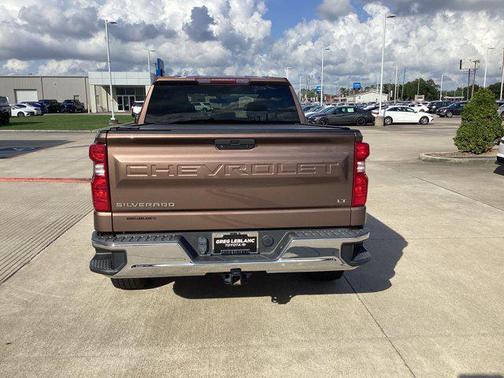 Oakwood Metallc 2019 Chevrolet Silverado 1500 LT