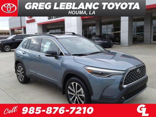 2025 Toyota Corolla Cross XLE