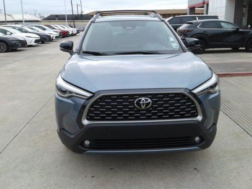 2025 Toyota Corolla Cross XLE