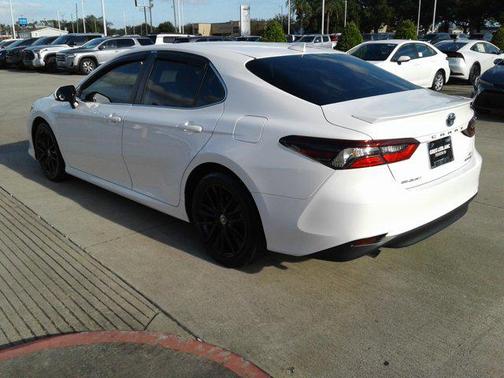2022 Toyota Camry LE