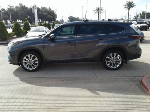 2025 Toyota Highlander Hybrid Limited
