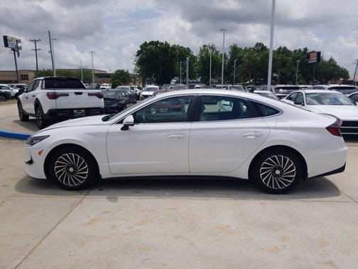 2021 Hyundai SONATA Hybrid SEL