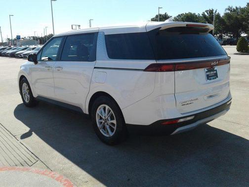 Snow White Pearl 2022 Kia Carnival LXS
