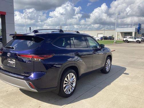 Blueprint 2026 Toyota Highlander Hybrid Platinum