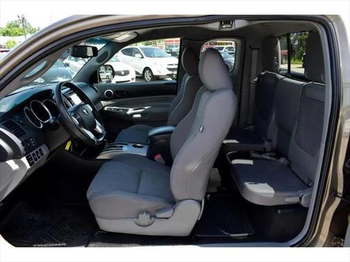 2013 Toyota Tacoma Base