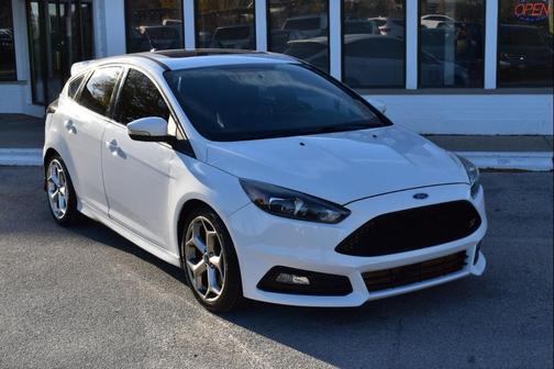 2017 Ford Focus ST 