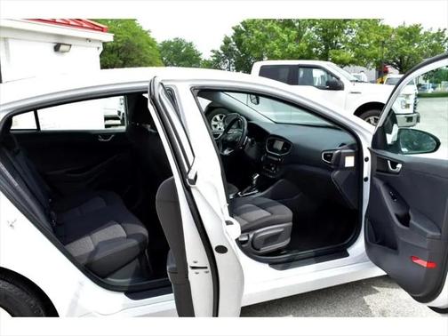 2018 Hyundai IONIQ Hybrid SEL