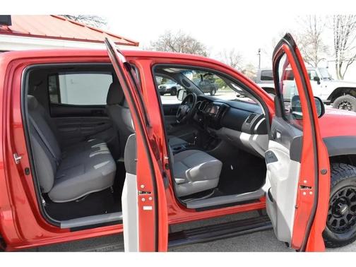 2013 Toyota Tacoma Base