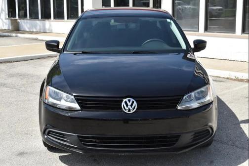 Black Uni 2014 Volkswagen Jetta Auto S