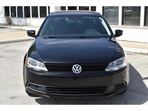 Black Uni 2014 Volkswagen Jetta Auto S