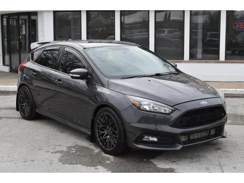 2017 Ford Focus ST 